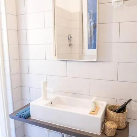 N28 Next To Andrassy Boulevard. Apartamento Budapest